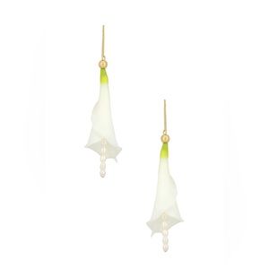 Calla Earring In White